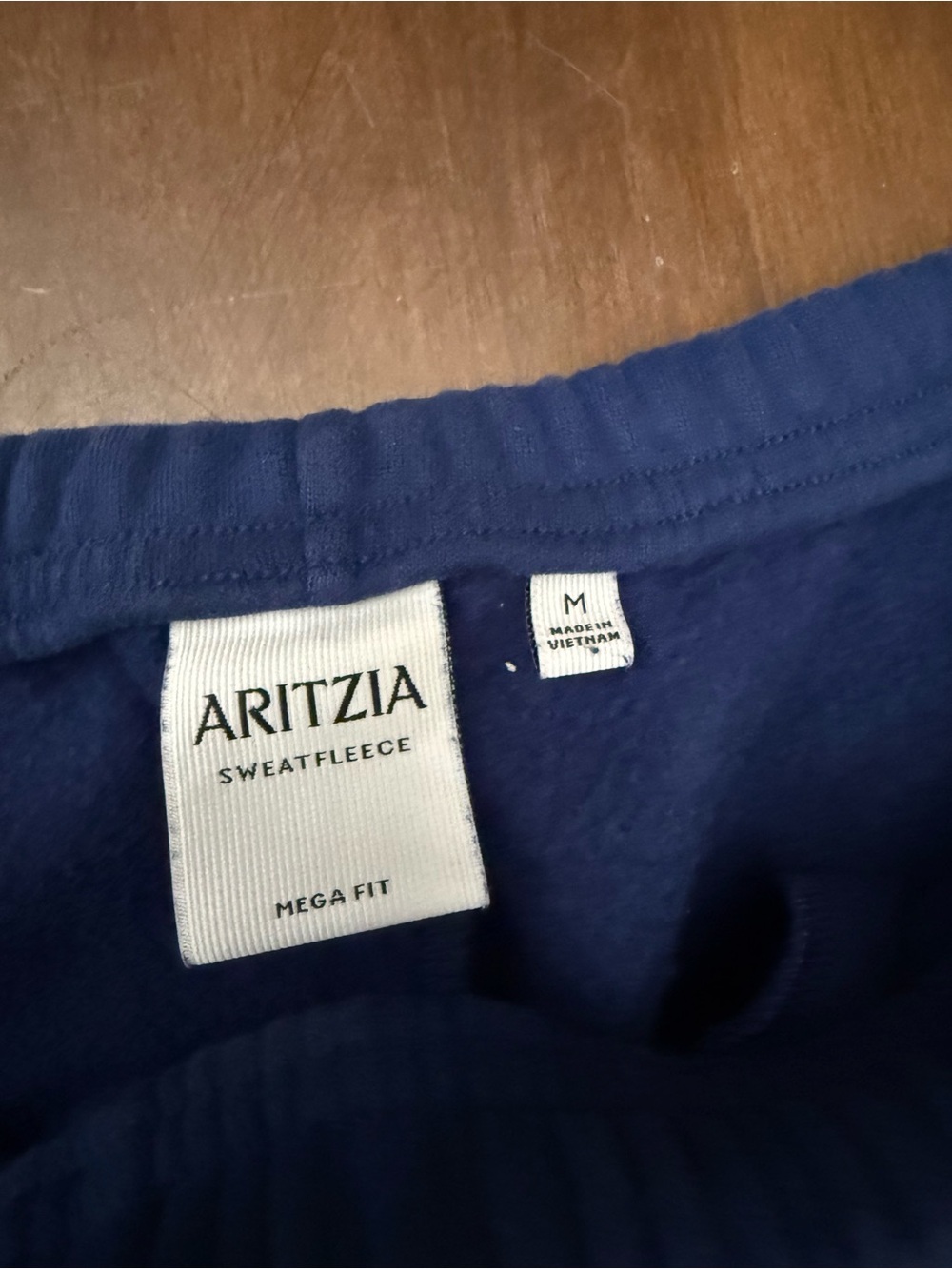 Aritzia Sweatfleece Joggers - Picture 4 of 4